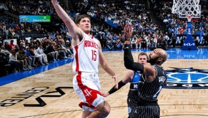 开云体育APP-【现场】杜兰特40分写里程碑 谢泼德点燃19分大逆转