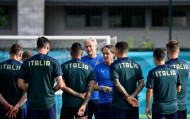最随性一战意大利轮换7人 曼奇尼确认维拉蒂出战
